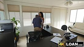 Naive Babe Spreads Her Legs For Office Lovemaking Session