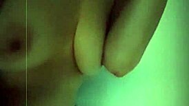 teen masturbates on webcam, solo session