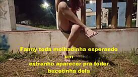 esposa fanny sem calcinha exibindo em p�blico