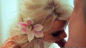 Try this sensual blowjob yourself 😘