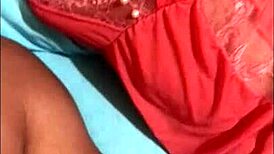 Mamando No Peitinho Brincando Com A Bucetinha E Lambuzando Ela Toda