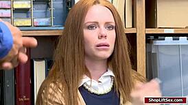 Lp officer fucks Ella's wet pussy with hard thrusts