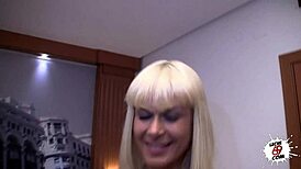 Marylin Dawson takes it deep in her first anal pounding