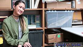 big booty police officer caught in habitual theft at work... damn! 😲