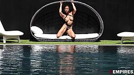 Kira Noir Cums For Wet Black Pussy