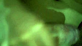 magrinho gozando sozinho no quarto, sentindo prazer intenso