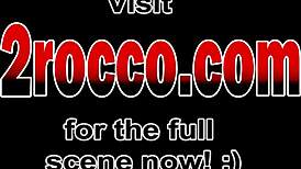 कर्ली ब्रूनेट ओरल स्किल्स तड़काती वाइल्ड काउगर्ल राइड