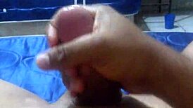 Detailed Solo Masturbation of a Rich Woman