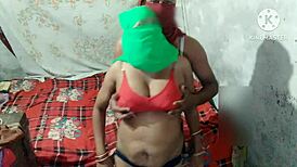 देसी माल की गर्म करके पेला tits pussy homemade
