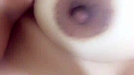 vợ nứng rủ chồng gọi video chat sex