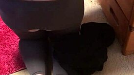 i rub my wet pussy for you