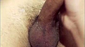 My best friend is hot and helps me relax