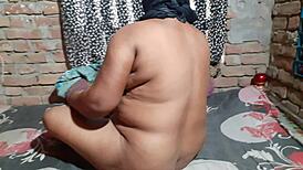 uhh, i cant believe im sneakin a peek at my friends moms pussy again... so wrong!