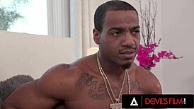 स्पेंसर ब्रैडली को ब्लैक मॉन्स्टर लंड से वाइफ स्वैप में फंसाया, गले तक चूसा और जोरदार सवार हुई