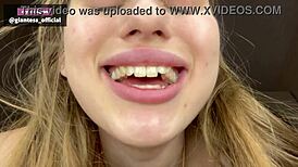 D�ndole Placer A Mi Culo Trag�n Con Un Pepino Grueso?