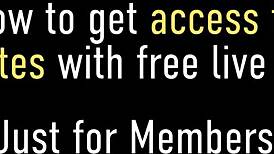 Watch Charlee Chase Fuck Her Pussy!