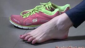 bare feet shining at the gym