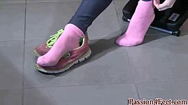 bare feet shining at the gym