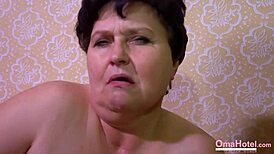 hey, check this mature babe rocking her fave dildo solo! 😜