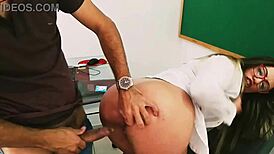 professora receives massage and big cock from joseph britadeira