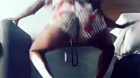 Ebony girls on instagram tease with thongs and panties while twerking