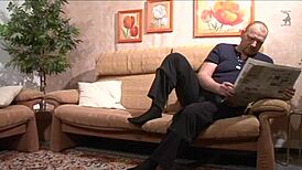 Are these amateurs relaxing at home with pussy licking and blowjobs?