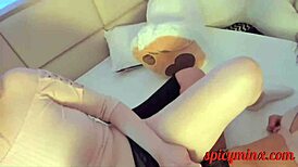 I watch these young shaved cam babes scissoring and squirting cum all over in private amateurs session, oh god the orgasm!