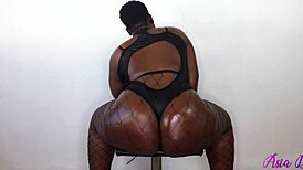 Big Booty Bouncing In Fishnets