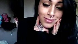 two sexy teen lesbians kissing and fingering