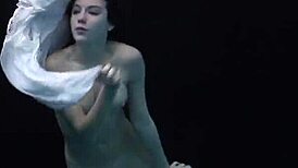 Andrejka does astonishing underwater moves in the pool