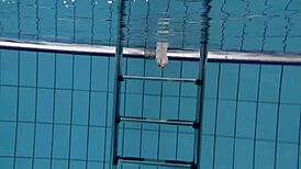 Andrejka does astonishing underwater moves in the pool