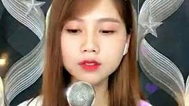 सेक्सी कोरियन लड़की uplive पर हॉट ब्लोजॉब लाइवस्ट्रीम