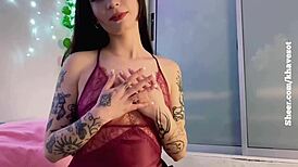 nuevo vecino muestra lo rico de primera vez