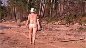 Juicy Milf Shows Big Ass in White Bikini