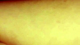 gostosa dançando até ficar nua e gozar - parte 4