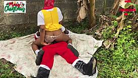 क्रिसमस फार्मयार्ड में नाइजीरियन लंड चूसाई का बेस्ट सीन!