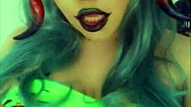 solo babe shows off big natural boobs compilation