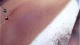 Safada gostosa sensualizando em vídeo pro amigo