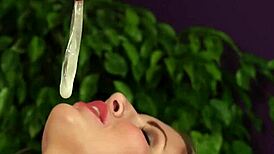 i messed up and got cum all over my face while sucking that jizz