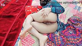 देखो सोबिया नासिर व्हाट्सएप वीडियो कॉल पर क्लाइंट के साथ