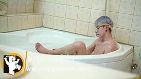 karol gajda’s bath time got me jerkin’ off hard