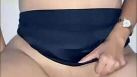 Me cojo a monica rapidin en lo que llegaba mi otro amigo para hacerle un trio esta hotwife miren como le saca crema esta verga mia