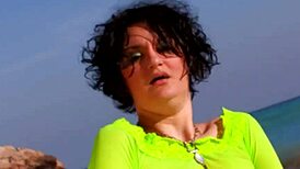 outdoor preparation with fingers