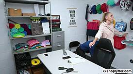 emma kneels to suck lp guy's big cock hard! 😜