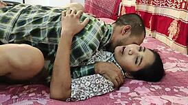 हनीफ, अडोरी तुम्हारे बड़े देसी लंड को स्टाइलिश एक्सएक्सएक्स में कैसे हैंडल करती है?