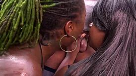 Lisa Rivera And Poizon Ivy Share A Suggestive Moment With Cali Kastro