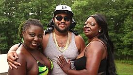 Lisa Rivera And Poizon Ivy Share A Suggestive Moment With Cali Kastro