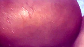 gozei na minha tia durante o nosso banho?