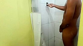 I enjoy a wild friday shower party with friends