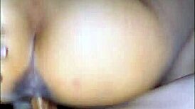 la madrastra estaba tan caliente que no pudo resistirse cuando su hijastrastro la sedujo y juntos experimentaron una pasión prohibida y deliciosa 😏